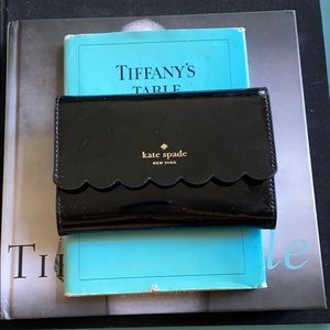 Black Kate spade scalloped wallet